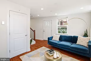 2015 Martha St, Philadelphia, PA 19125 - Photo 3