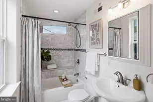 2015 Martha St, Philadelphia, PA 19125 - Photo 23