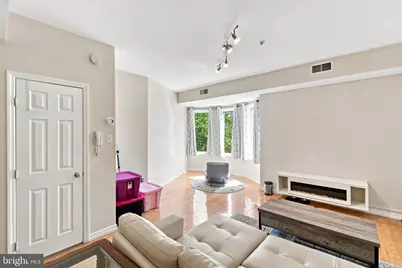 800 N 2nd Street #4, Philadelphia, PA 19123 - Photo 1