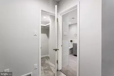 1119 Pine Street #206, Philadelphia, PA 19107 - Photo 19