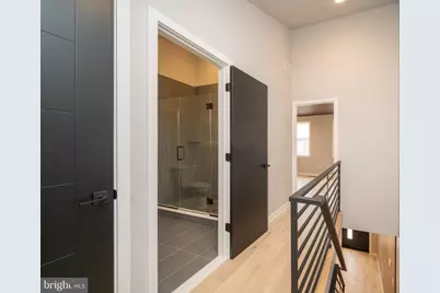 1238 S Warnock Street, Philadelphia, PA 19147 - Photo 9