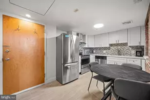 301 Race St, Philadelphia, PA 19106 - Photo 9