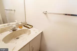 100 N 22nd St, Philadelphia, PA 19103 - Photo 23