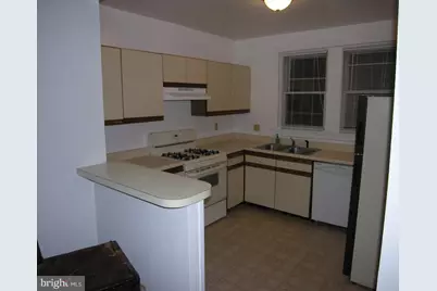 577 Green Lane, Philadelphia, PA 19128 - Photo 3
