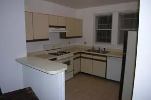 577 Green Ln, Philadelphia, PA 19128 - Photo 3
