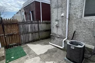 197 W Luray St, Philadelphia, PA 19140 - Photo 11
