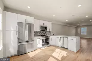2705 Priya Ln, Philadelphia, PA 19131 - Photo 3