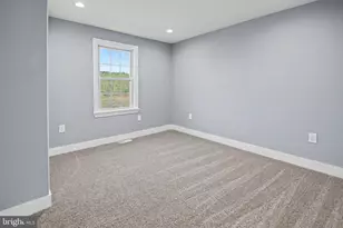 8211 Buist Ave, Philadelphia, PA 19153 - Photo 21