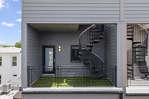1220 Crease St, Philadelphia, PA 19125 - Photo 3