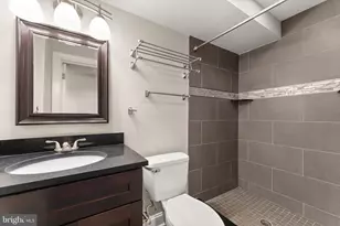 2226 Cross St, Philadelphia, PA 19146 - Photo 39