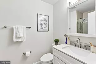 220 N 22nd St, Philadelphia, PA 19103 - Photo 23