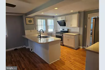 804 Marchman Road, Philadelphia, PA 19115 - Photo 5