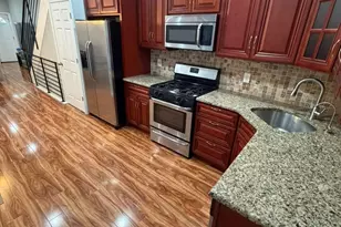 1933 Cambridge St, Philadelphia, PA 19130 - Photo 5