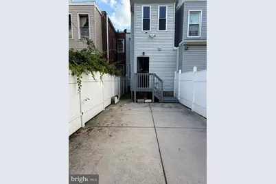 1933 Cambridge Street, Philadelphia, PA 19130 - Photo 9