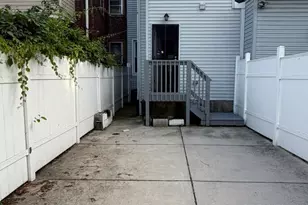 1933 Cambridge St, Philadelphia, PA 19130 - Photo 9
