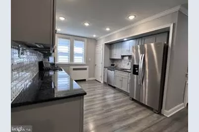 2484 N 77th Avenue, Philadelphia, PA 19150 - Photo 7