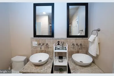 4 S Alder Street #4, Philadelphia, PA 19147 - Photo 21