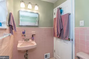 8617 Alicia St, Philadelphia, PA 19115 - Photo 31