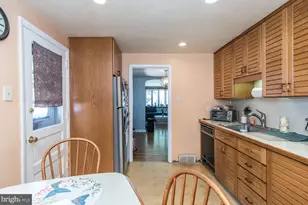 8617 Alicia St, Philadelphia, PA 19115 - Photo 23