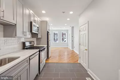 1711 S 6th Street, Philadelphia, PA 19148 - Photo 3