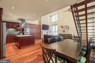 802 Locust Street #PENTHOUSE, Philadelphia, PA 19107 - Photo 3