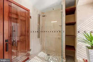 802 Locust St, Philadelphia, PA 19107 - Photo 27
