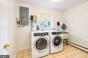 2206 Fulmer St, Philadelphia, PA 19115 - Photo 57