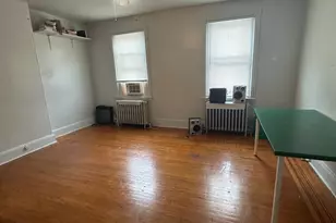 40 W Wyneva St, Philadelphia, PA 19144 - Photo 3