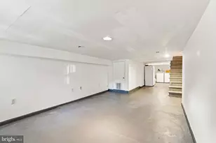 1729 S 13th St, Philadelphia, PA 19148 - Photo 23