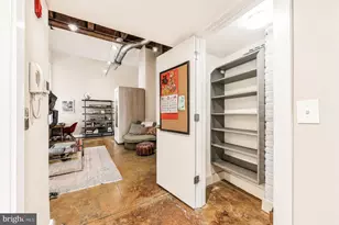 314 Brown St, Philadelphia, PA 19123 - Photo 3