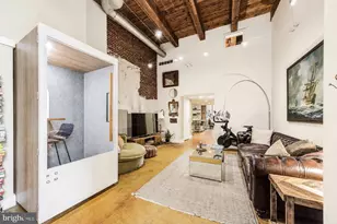 314 Brown St, Philadelphia, PA 19123 - Photo 9