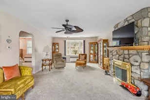 12035 Glenfield St, Philadelphia, PA 19154 - Photo 11
