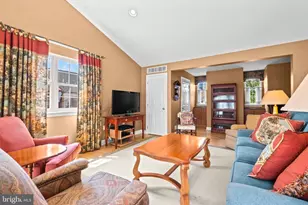 200 Admirals Way, Philadelphia, PA 19146 - Photo 31