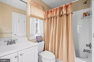 200 Admirals Way, Philadelphia, PA 19146 - Photo 23
