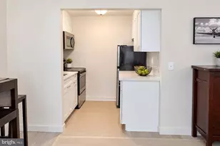 224 W Rittenhouse Square, Philadelphia, PA 19103 - Photo 3