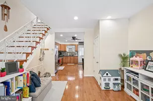2535 S Carlisle St, Philadelphia, PA 19145 - Photo 11
