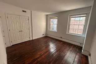 36 Strawberry St, Philadelphia, PA 19106 - Photo 9