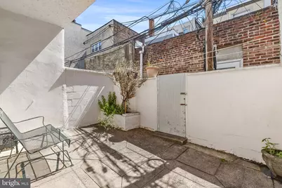 2439 S Rosewood Street, Philadelphia, PA 19145 - Photo 27
