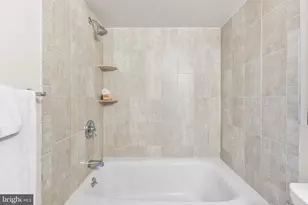 2201 Cherry St, Philadelphia, PA 19103 - Photo 17