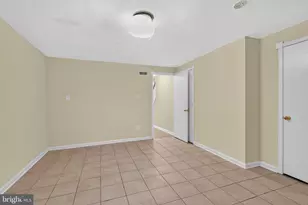 2813 Ogden St, Philadelphia, PA 19130 - Photo 17