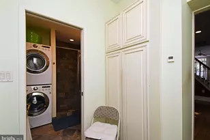 242 S 22nd St, Philadelphia, PA 19103 - Photo 15