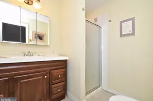 242 S 22nd St, Philadelphia, PA 19103 - Photo 21