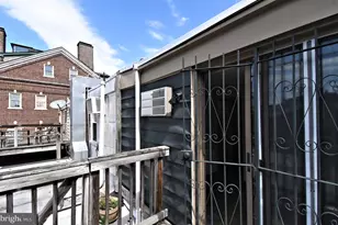 242 S 22nd St, Philadelphia, PA 19103 - Photo 39