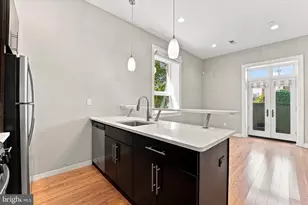 655 N 16th St, Philadelphia, PA 19130 - Photo 5