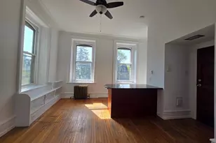 348 Green Ln, Philadelphia, PA 19128 - Photo 3
