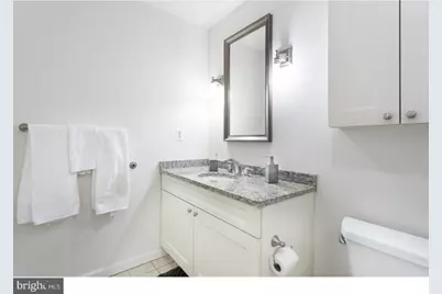 230 N 21st Street #704, Philadelphia, PA 19103 - Photo 9