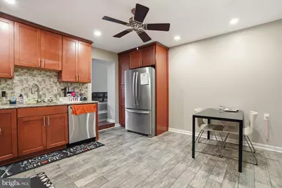 2533 W Girard Avenue, Philadelphia, PA 19130 - Photo 17