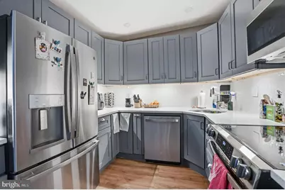 2533 W Girard Avenue, Philadelphia, PA 19130 - Photo 43