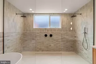 952 N 6th St, Philadelphia, PA 19123 - Photo 51
