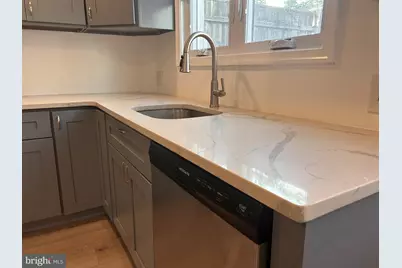 815 Tasker Street, Philadelphia, PA 19148 - Photo 7